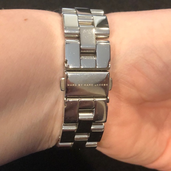 Marc Jacobs watch - Picture 3 of 3